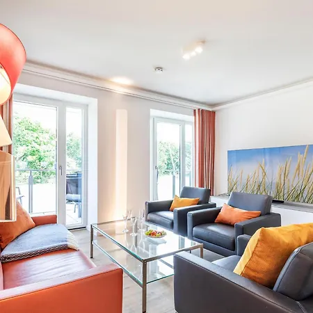 Prora - Ferienwohnung Mit Meerblick, Grossem Wohnbereich Und Waschmaschine - Seeadler