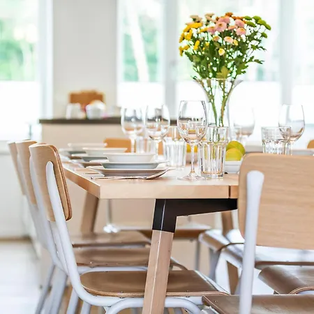 Prora - Ferienwohnung Mit Meerblick, Grossem Wohnbereich Und Waschmaschine - Seeadler Apartmán *