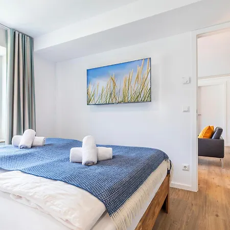 Prora - Ferienwohnung Mit Meerblick, Grossem Wohnbereich Und Waschmaschine - Seeadler Apartmán *